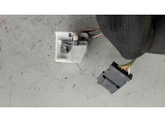 Recambio de espejo para mercedes-benz clase m (w164) 3.0 cdi cat referencia OEM IAM 010696  