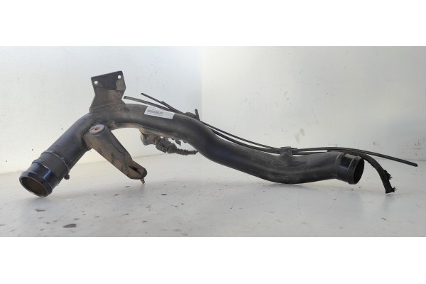 Recambio de tubo para volkswagen passat berlina (3b2) 1.9 tdi referencia OEM IAM 8D0145840L  