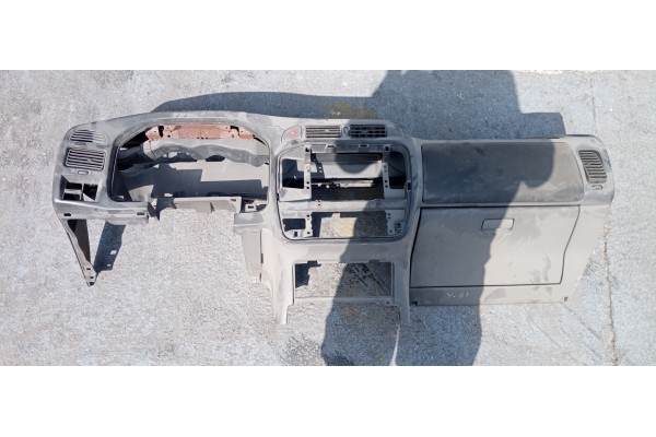 Recambio de salpicadero para nissan patrol gr (y61) 3.0 16v turbodiesel cat referencia OEM IAM   