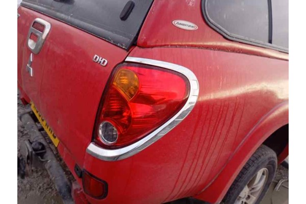 Recambio de piloto trasero derecho para mitsubishi l 200 (ka0/kb0) raging bull referencia OEM IAM   