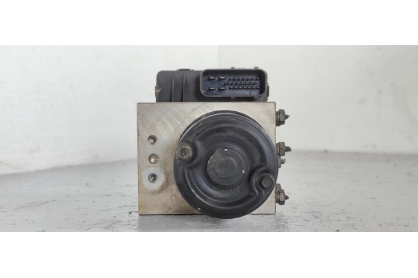 Recambio de abs para hyundai santa fe (sm) 2.7 gls full 4x4 referencia OEM IAM 9566026500  