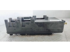 Recambio de caja reles / fusibles para opel vectra c berlina club referencia OEM IAM 13144709  