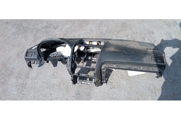 Recambio de salpicadero para subaru forester 2.0 diesel cat referencia OEM IAM 66040FJ010  