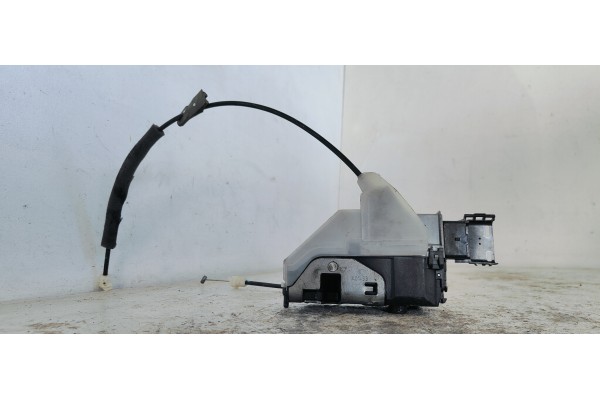 Recambio de cerradura puerta trasera izquierda para peugeot 3008 1.6hdi 112 fap referencia OEM IAM 732297  