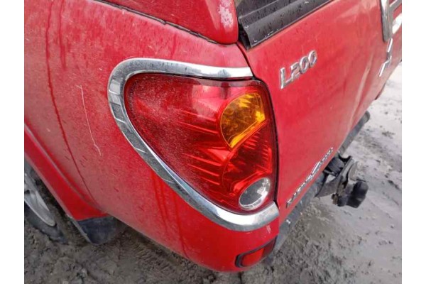 Recambio de piloto trasero izquierdo para mitsubishi l 200 (ka0/kb0) raging bull referencia OEM IAM   