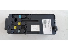 CAJA RELES / FUSIBLES A2115452601 