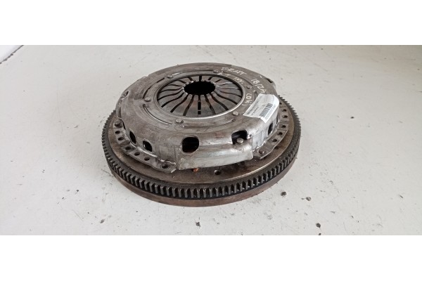 Recambio de kit embrague para seat ibiza (6l1) 1.4 16v referencia OEM IAM   