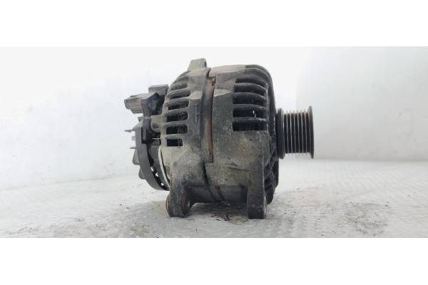 Recambio de alternador para renault scenic iii 1.9 dci 130 referencia OEM IAM 0124525151  