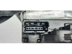 Recambio de cerradura puerta delantera derecha para nissan navara 4x4 dc le tech premium at 4p referencia OEM IAM   