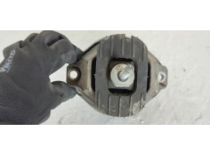 Recambio de soporte motor derecho para bmw serie 5 berlina (e60) 525d referencia OEM IAM 677461901  