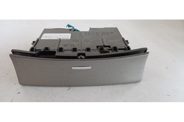 Recambio de cenicero para mercedes-benz clase m (w164) 350 (164.186) referencia OEM IAM A1648100030 A1648100130 