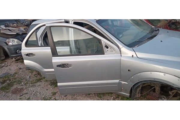 Recambio de puerta delantera derecha para kia sorento 2.5 crdi referencia OEM IAM   