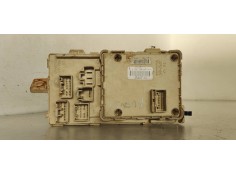 Recambio de caja reles / fusibles para toyota avensis berlina (t25) 1.8 16v cat referencia OEM IAM 04010821141101  