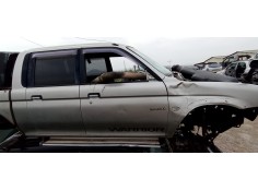 Recambio de puerta delantera derecha para mitsubishi l 200 (k6/7) 2.5 td cat referencia OEM IAM   