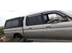 Recambio de puerta trasera derecha para mitsubishi l 200 (k6/7) 2.5 td cat referencia OEM IAM   