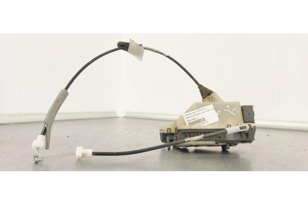 Recambio de cerradura puerta delantera derecha para peugeot 208 1.6 hdi 92 fap referencia OEM IAM 9688079980  