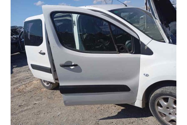 Recambio de puerta delantera derecha para peugeot partner kasten 1.6 hdi 90 referencia OEM IAM   