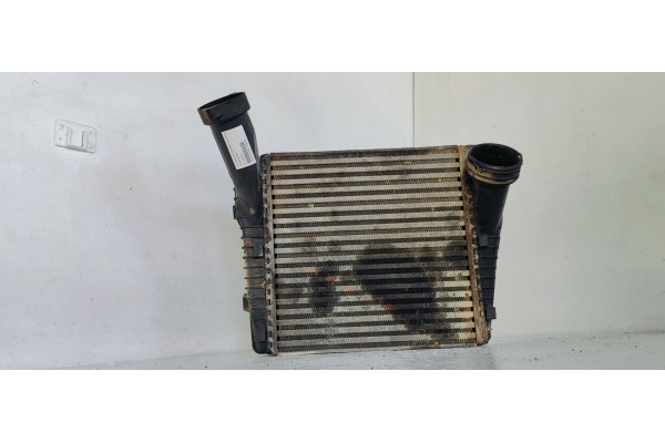 Recambio de intercooler para volkswagen touareg (7la) 2.5tdi 175 4x4 referencia OEM IAM 7L0145803A  