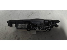 Recambio de mando elevalunas delantero izquierdo para toyota avensis berlina (t25) 1.8 16v cat referencia OEM IAM 8482005110  