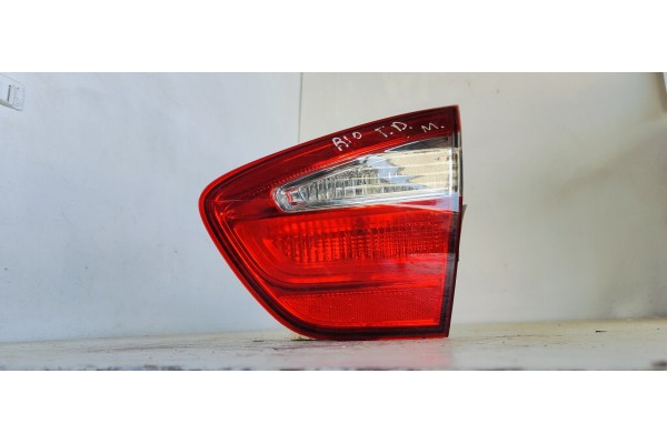 Recambio de piloto trasero derecho interior para kia rio (yb) 1.2i 85 referencia OEM IAM 924041W2  