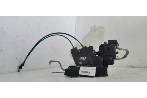 Recambio de cerradura puerta delantera derecha para kia carnival 2.9 crdi cat referencia OEM IAM   