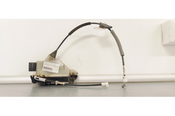 Recambio de cerradura puerta trasera izquierda para peugeot 208 1.6 hdi 92 fap referencia OEM IAM   