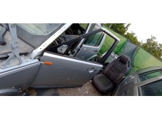 Recambio de puerta delantera izquierda para land rover discovery 2.7 td v6 cat referencia OEM IAM   