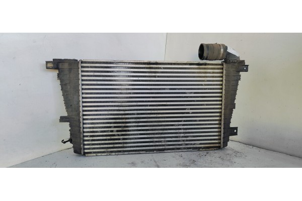Recambio de intercooler para opel astra h ber. edition referencia OEM IAM 13152323  