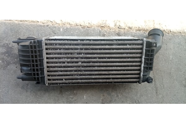 Recambio de intercooler para citroen c5 berlina 1.6 16v hdi fap referencia OEM IAM 9657073480  