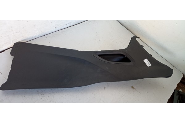 Recambio de moldura para jaguar f-pace 2.0 diesel cat referencia OEM IAM CM80486  