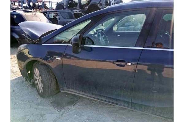 Recambio de puerta delantera izquierda para opel zafira (c) 2.0 cdti 130 fap referencia OEM IAM   