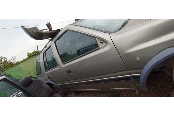 Recambio de puerta delantera derecha para opel frontera a 2.5 turbodiesel referencia OEM IAM   