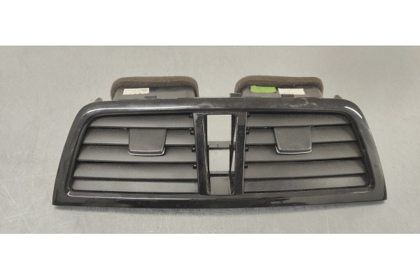 Recambio de rejilla aireadora para suzuki sx4 1.0 i turbo 110 referencia OEM IAM 7361061M0  