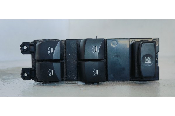 Recambio de mando elevalunas delantero izquierdo para hyundai i30 (gd) 1.4crdi 90 fap referencia OEM IAM 39Y4911000  