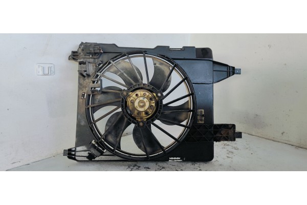 Recambio de electroventilador para renault megane ii classic berlina confort expression referencia OEM IAM 8200151464B  