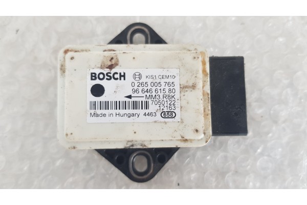 Recambio de sensor para peugeot rcz 1.6 i turbo 156 referencia OEM IAM 0265005765  