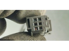 Recambio de piloto trasero derecho interior para peugeot 308 1.6hdi 92 fap referencia OEM IAM 9677818280  