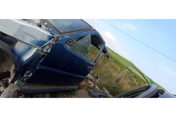 Recambio de puerta delantera izquierda para nissan terrano/terrano.ii (r20) 2.4 cat referencia OEM IAM   