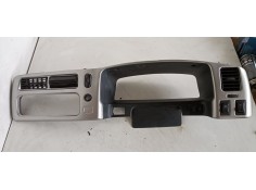 Recambio de moldura para mitsubishi montero sport (k90) 2.5 td gls referencia OEM IAM MR40228  