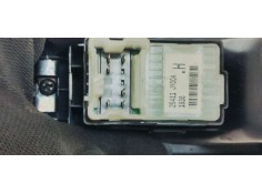 Recambio de mando elevalunas trasero izquierdo para renault koleos 2.0 dci 150 4x4 fap referencia OEM IAM 82961JY00A  