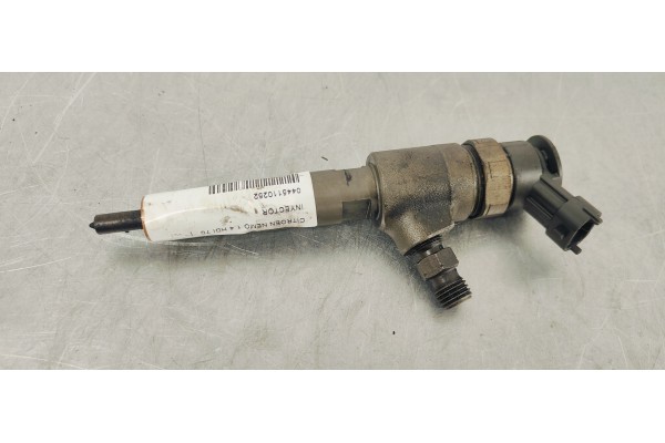 Recambio de inyector para citroen nemo 1.4 hdi 70 referencia OEM IAM 0445110252  