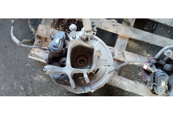 Recambio de mangueta trasera izquierda para bmw serie 5 lim. (f10) 530d xdrive referencia OEM IAM   