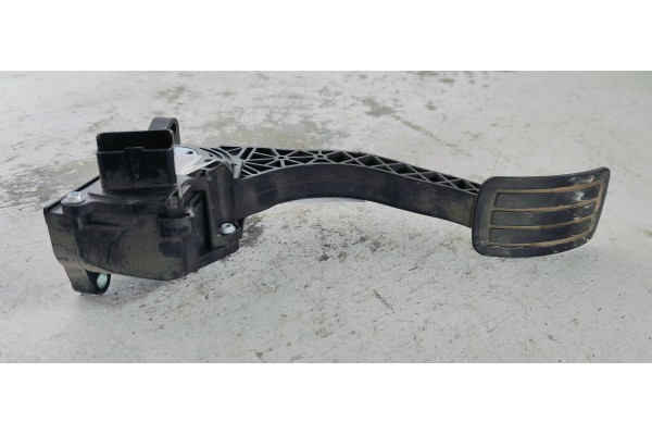 Recambio de pedal acelerador para citroen c4 picasso 1.6hdi 120 fap referencia OEM IAM 9674829780  