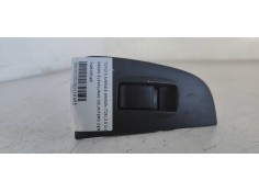 Recambio de mando elevalunas delantero derecho para toyota avensis wagon (t25) 2.0 d-cat referencia OEM IAM 7423105140  