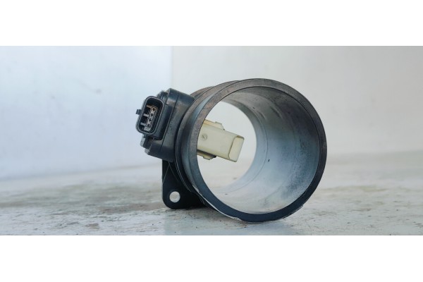 Recambio de caudalimetro para renault megane iii berlina 5 p 1.5dci 110 fap referencia OEM IAM 8200682558B  
