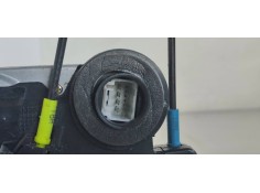 Recambio de cerradura puerta trasera izquierda para toyota avensis berlina (t25) 1.8 16v cat referencia OEM IAM   