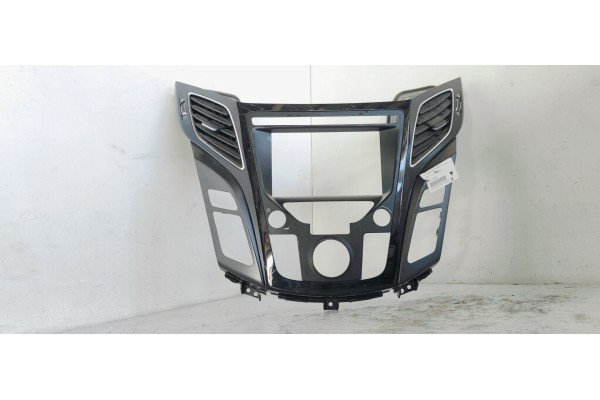 Recambio de rejilla aireadora para hyundai i40 i40 berlina fase 2 referencia OEM IAM 974103Z000  
