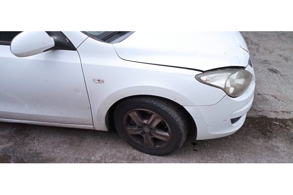Recambio de aleta delantera derecha para hyundai i30 classic referencia OEM IAM   