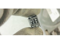 Recambio de piloto trasero izquierdo interior para peugeot 308 1.6hdi 92 fap referencia OEM IAM 9677818380  