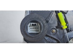 Recambio de cerradura puerta delantera izquierda para toyota avensis berlina (t25) 1.8 16v cat referencia OEM IAM   